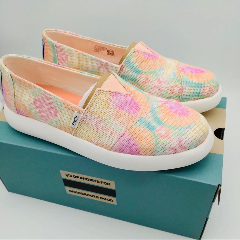 NWT TOMS Womans Alpargata Mallow Slip-On sneaker
